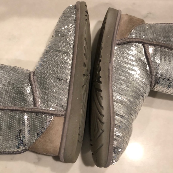 Sparkling UGG boots with sequence - Picture 4 of 11